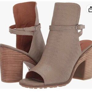 Lucky Brand Women’s Velitina Stacked Heel Open Toe And Back Bootie Size 7.5